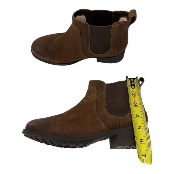 UGG Bonham II Water-Resistant Leather Chelsea/Gore Bootie size 9
