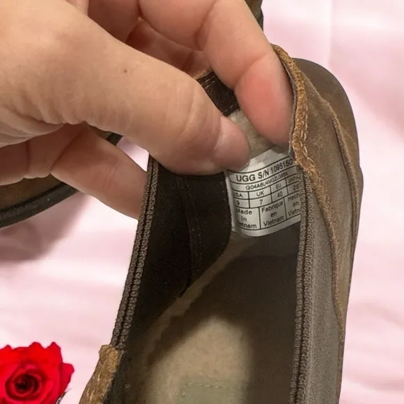 UGG Bonham II Water-Resistant Leather Chelsea/Gore Bootie size 9