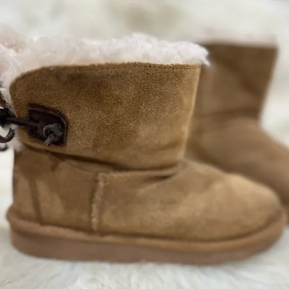 UGG BOOTS FO GIRL size 1