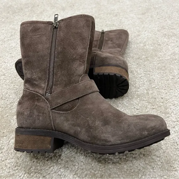 UGG Chaney Brown Boots Lined Buckles Moto Water Resistant WM Size 5.5 (1006042),