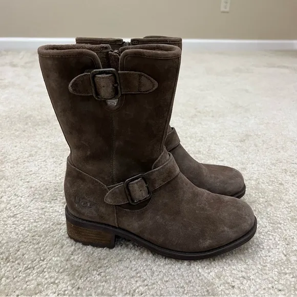 UGG Chaney Brown Boots Lined Buckles Moto Water Resistant WM Size 5.5 (1006042),