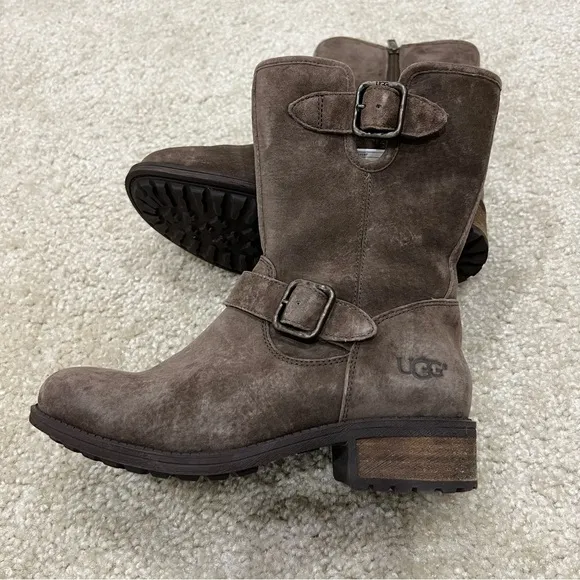 UGG Chaney Brown Boots Lined Buckles Moto Water Resistant WM Size 5.5 (1006042),