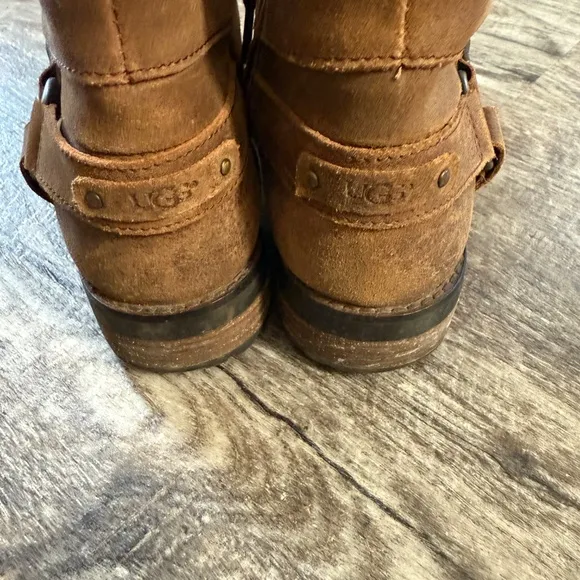 UGG FRITZI CHIPMUNK LEATHER SHEEPSKIN LINED LACE-UP BOOTS 9