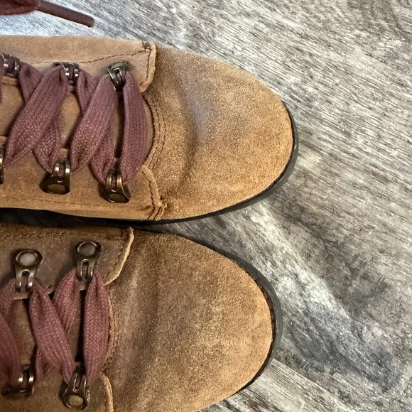 UGG FRITZI CHIPMUNK LEATHER SHEEPSKIN LINED LACE-UP BOOTS 9