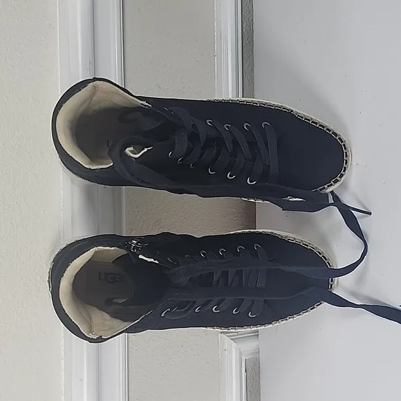 UGG Gradie women Hightop Espadrille black sneakers  size 9N/S