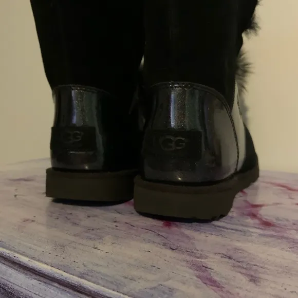 UGG Isley Pom Boots