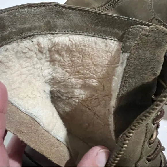UGG Kilmer II Dove Suede Leather Combo UggPure Lining Lug Sole Lace Up Boot 9.5