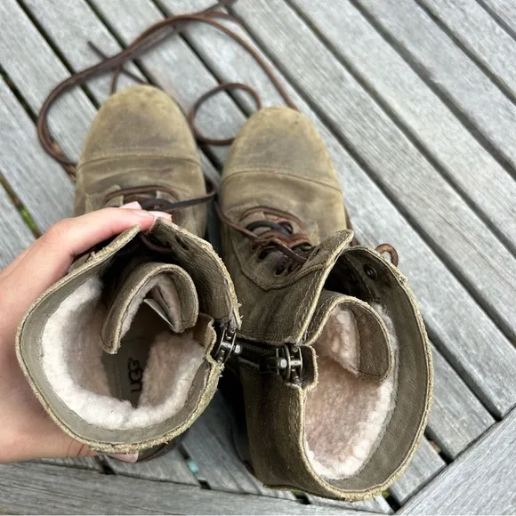 UGG Kilmer‎ Water-resistant Leather Boots size 10