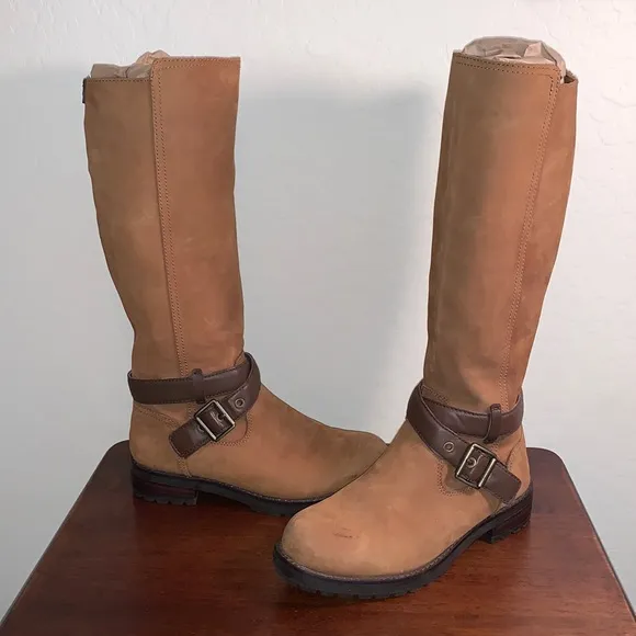 UGG SIZE 6.5 HARRINGTON CHESTNUT LEATHER WATER RESISTANT TALL BEAUTIFUL BOOTS