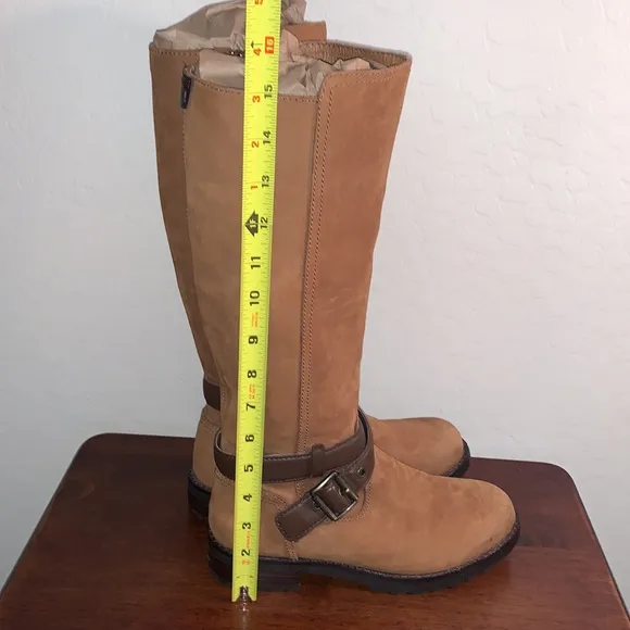UGG SIZE 6.5 HARRINGTON CHESTNUT LEATHER WATER RESISTANT TALL BEAUTIFUL BOOTS