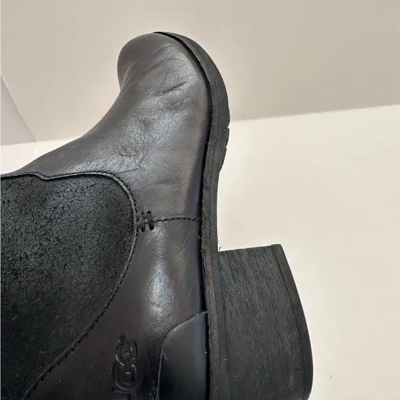Ugg Women's Penelope Boots