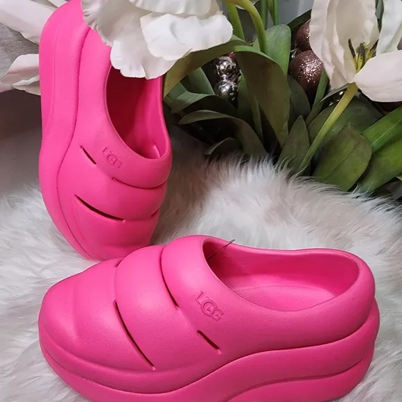 Ugg Women's Shoes Ugg Sport Yeah Clog size5