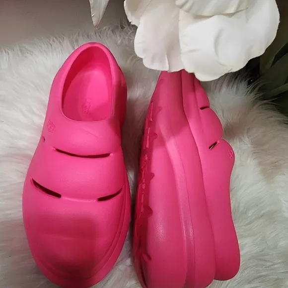 Ugg Women's Shoes Ugg Sport Yeah Clog size5