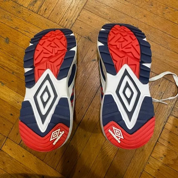 umbro teens shoes