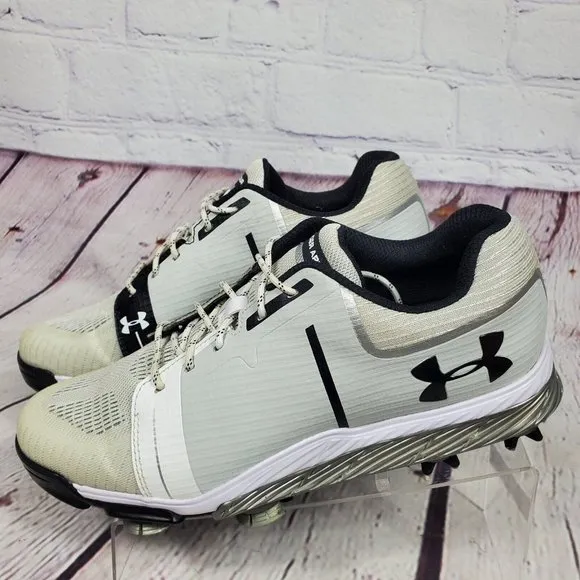 Under Armour Men's Size 7 White Silver Tempo Sport  Golf Shoes