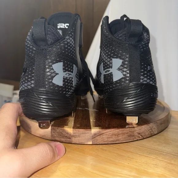 Under armour  UA Harper 8 men’s baseball cleats size 9