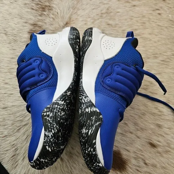 UNDER ARMOUR Zone Big Boys Basketball Shoes Royal Blue Size 6 NEW