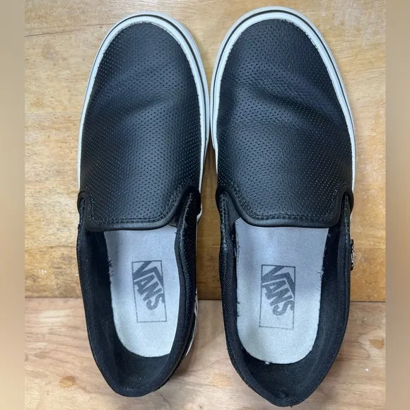Vans Asher Perforated Womens Size 8 Slip On Shoes Sneakers Black