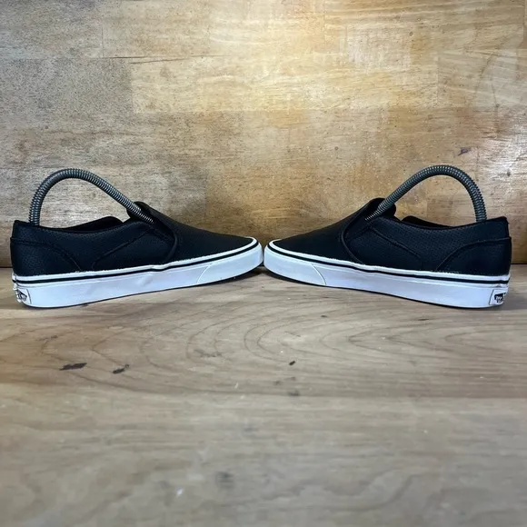 Vans Asher Perforated Womens Size 8 Slip On Shoes Sneakers Black