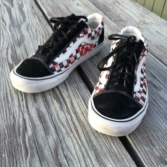 Vans crew style 36 checkerboard red skaters sneakers