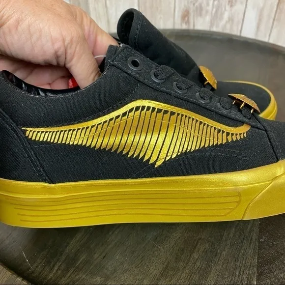 Vans Harry Potter Old Skool Goldensnitch Limited Edition Sneakers Size 6.5 Women