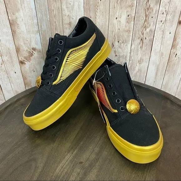 Vans Harry Potter Old Skool Goldensnitch Limited Edition Sneakers Size 6.5 Women
