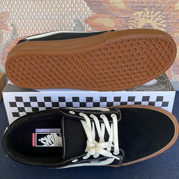 Vans Men’s Chukka Low SidBlack/GumVN0A5KQZB9M Snickers
