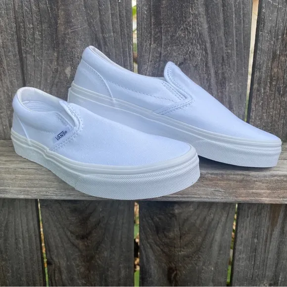 Vans Off the Wall Big Kids Size 3 Shoes Classic Slip On White