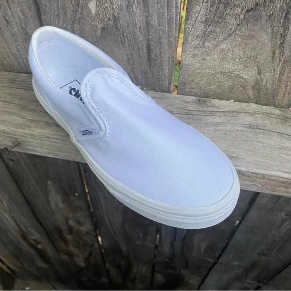 Vans Off the Wall Big Kids Size 3 Shoes Classic Slip On White
