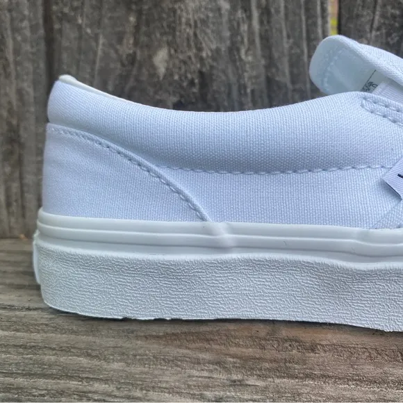 Vans Off the Wall Big Kids Size 3 Shoes Classic Slip On White