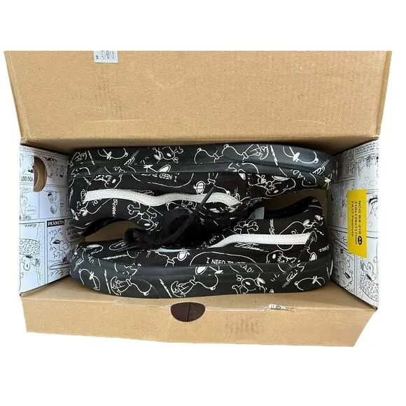 Vans Old Skool Peanuts Snoopy Black &amp; White Sneakers size Women’s 10 / Men’s 8.5