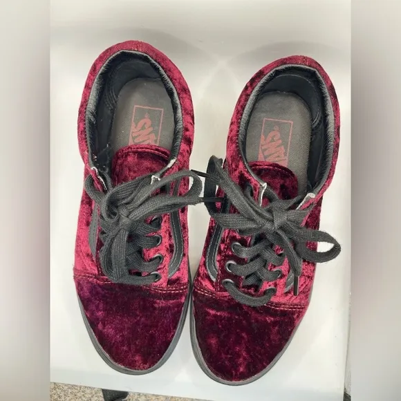 Vans Platform Crushed Velvet Burgundy Black Womens Streetwear Sport Skate EUC 7