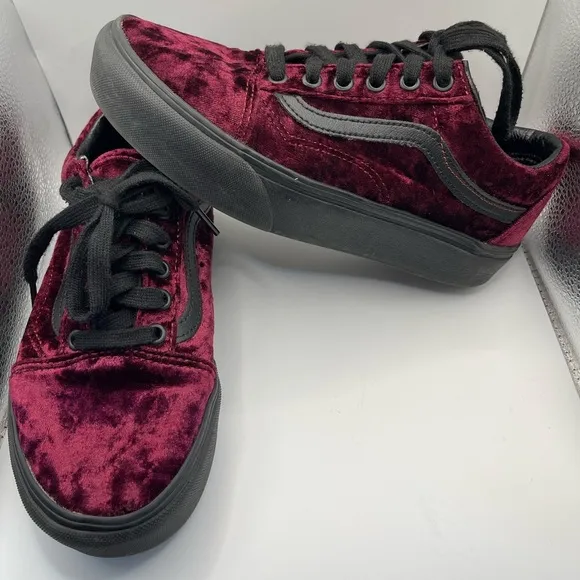 Vans Platform Crushed Velvet Burgundy Black Womens Streetwear Sport Skate EUC 7