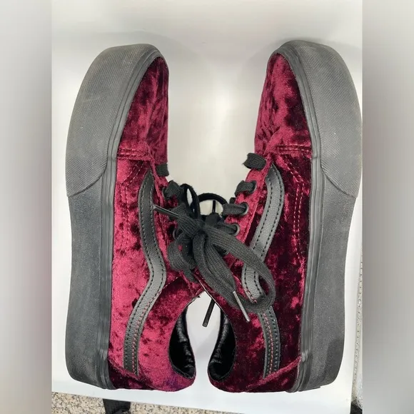 Vans Platform Crushed Velvet Burgundy Black Womens Streetwear Sport Skate EUC 7