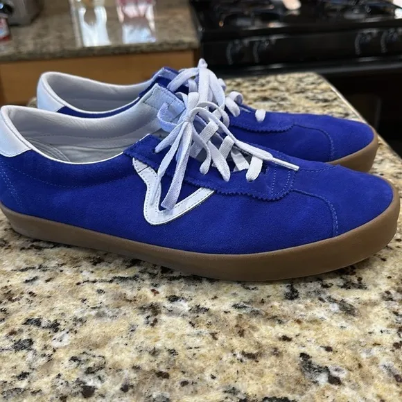 Vans Sport Low Blue / Gum Shoes Men’s size 12