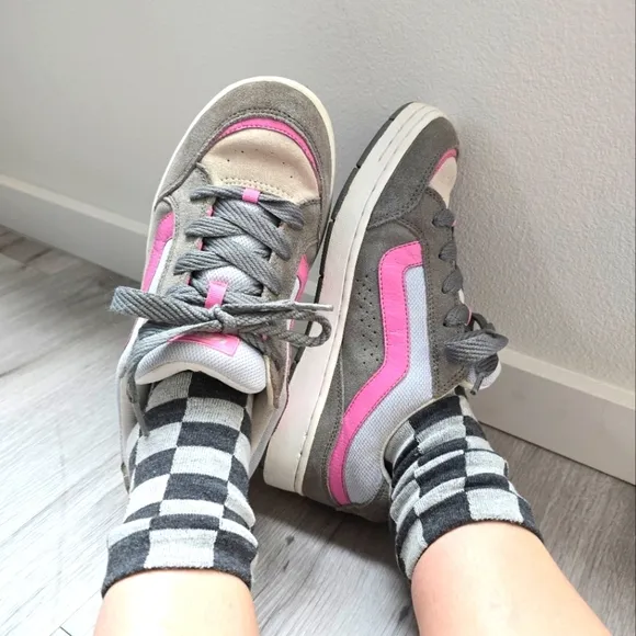 Vans | Y2K Mannaz Mesh gray puffy tongue vintage skateboard sneakers | WMS 8.5