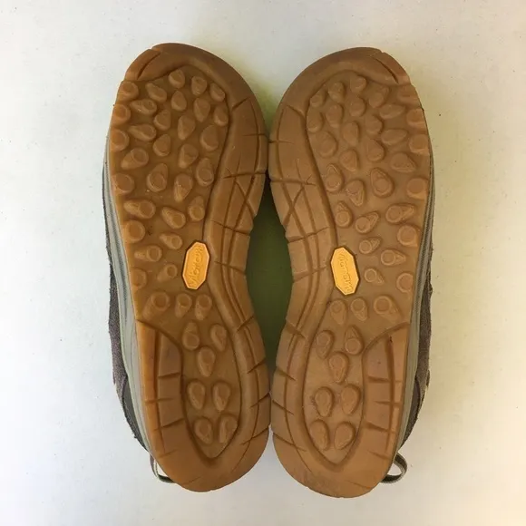 Vasque Grand Traverse Hiking Trekking Shoe Vibram