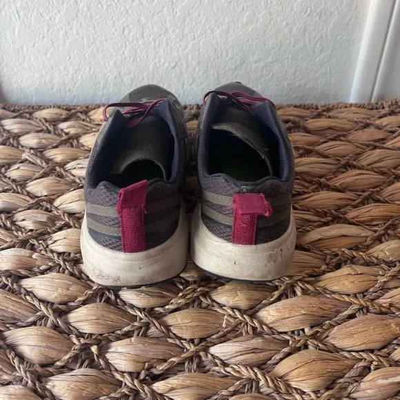 Veja Kids Small Canary Sneakers size 3