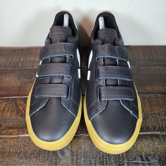 Veja Recife Womens Size     Triple Strap Low Top Casual Shoes Black