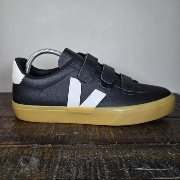 Veja Recife Womens Size     Triple Strap Low Top Casual Shoes Black