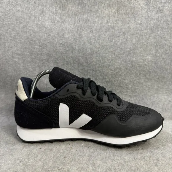 Veja Shoes Womens Size 6 Rio Branco II Black &amp; White Casual Running Sneakers