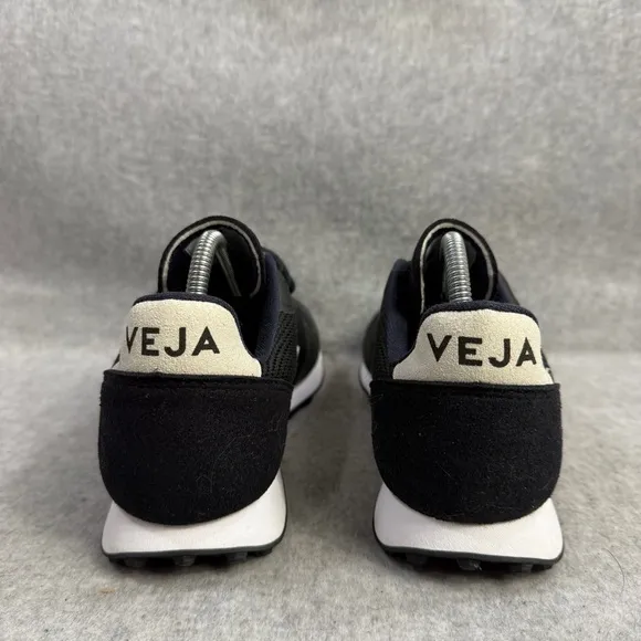 Veja Shoes Womens Size 6 Rio Branco II Black &amp; White Casual Running Sneakers
