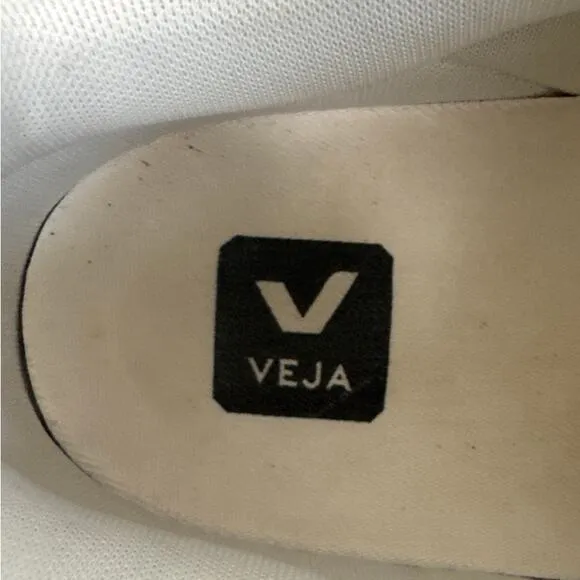 Veja V-90 Women’s Sneakers O.T Leather Gravel White Size 7 With Box