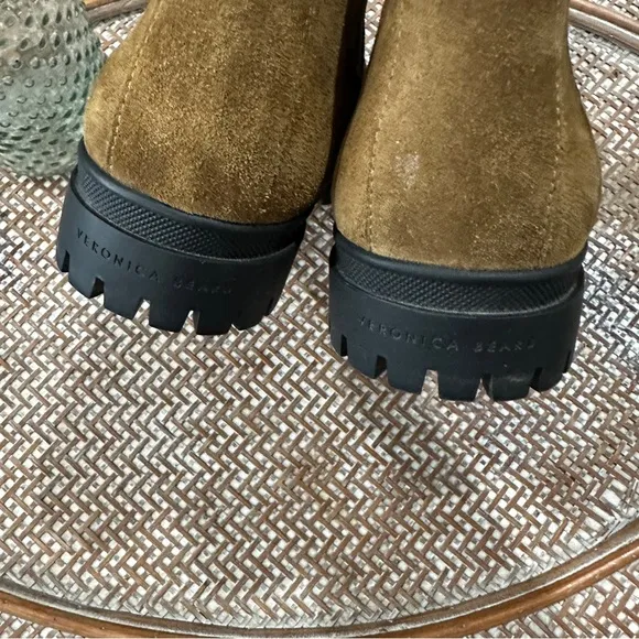 Veronica Beard Water Resistant Osana Suede Slip On Chelsea Boots Sz 8 1/2