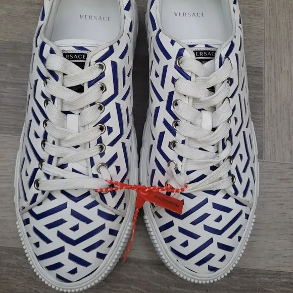 Versace sneakers shoes 43 nwt