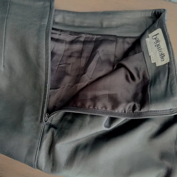 Vintage Bagatelle Black Leather Mini Skirt Size 9/10 High Waist Lined Zip Back