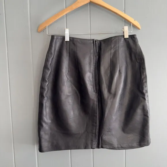 Vintage Bagatelle Black Leather Mini Skirt Size 9/10 High Waist Lined Zip Back