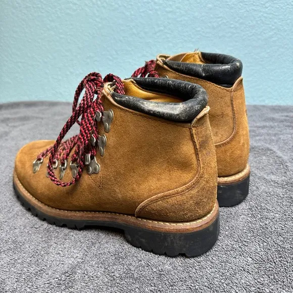 Vintage Herman Shoes and Boots Mens 7M Mountaineering Hiking Suede Vibram 1970's