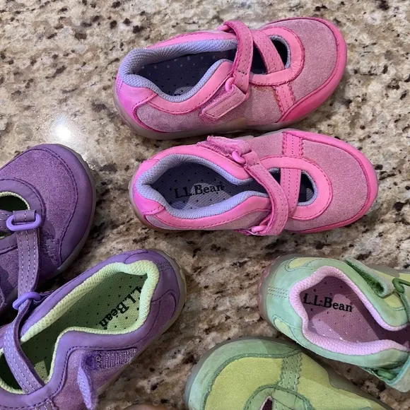 VINTAGE L.L BEAN sneakers Leather and suede with velcro closure Toddler SIZE 8