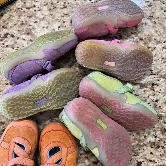 VINTAGE L.L BEAN sneakers Leather and suede with velcro closure Toddler SIZE 8